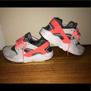 Nike huarache sneakers